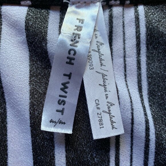 French Twist Black & White Striped Button Front Tie Blouse (M) - Picture 4 of 8